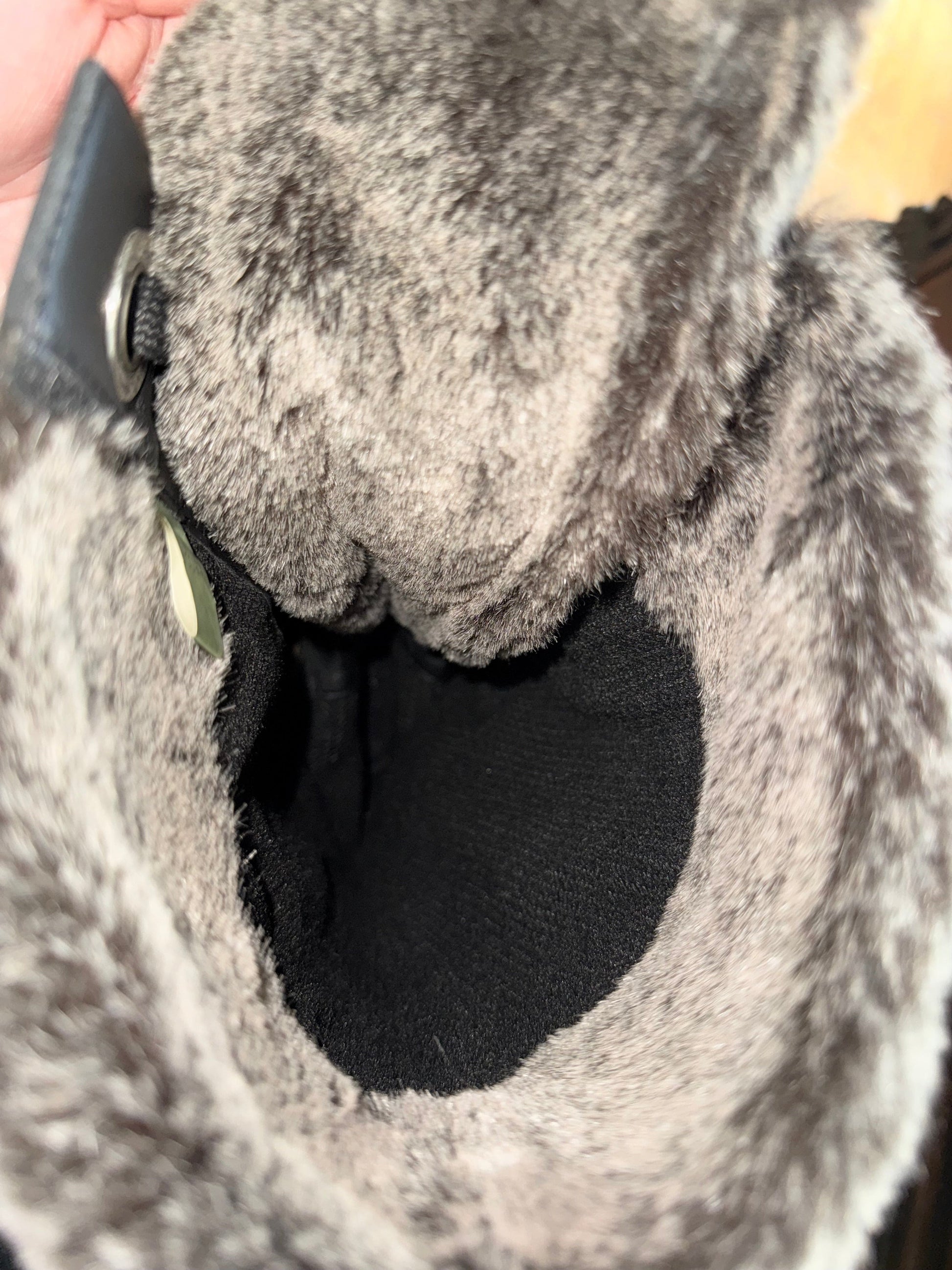 Jade Vintage  boots Black Timberland Winter Leather Boots With Grey Faux Fur Trim Black Timberland Winter Leather Boots With Grey Faux Fur Trim