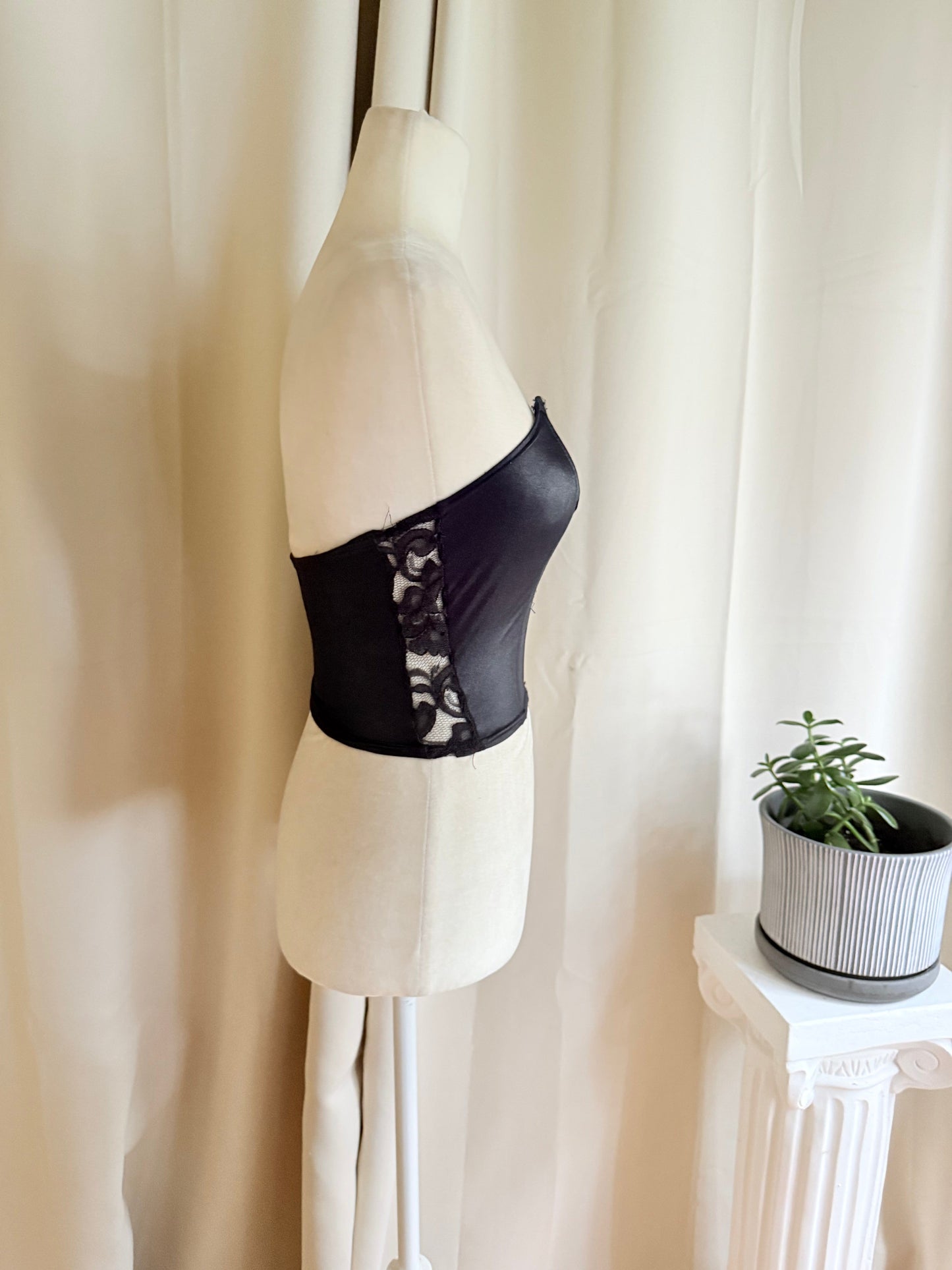 Jade Vintage  corset 90’s Deadstock Black Corset With Lace Detailing 90’s Deadstock Black Corset With Lace Detailing