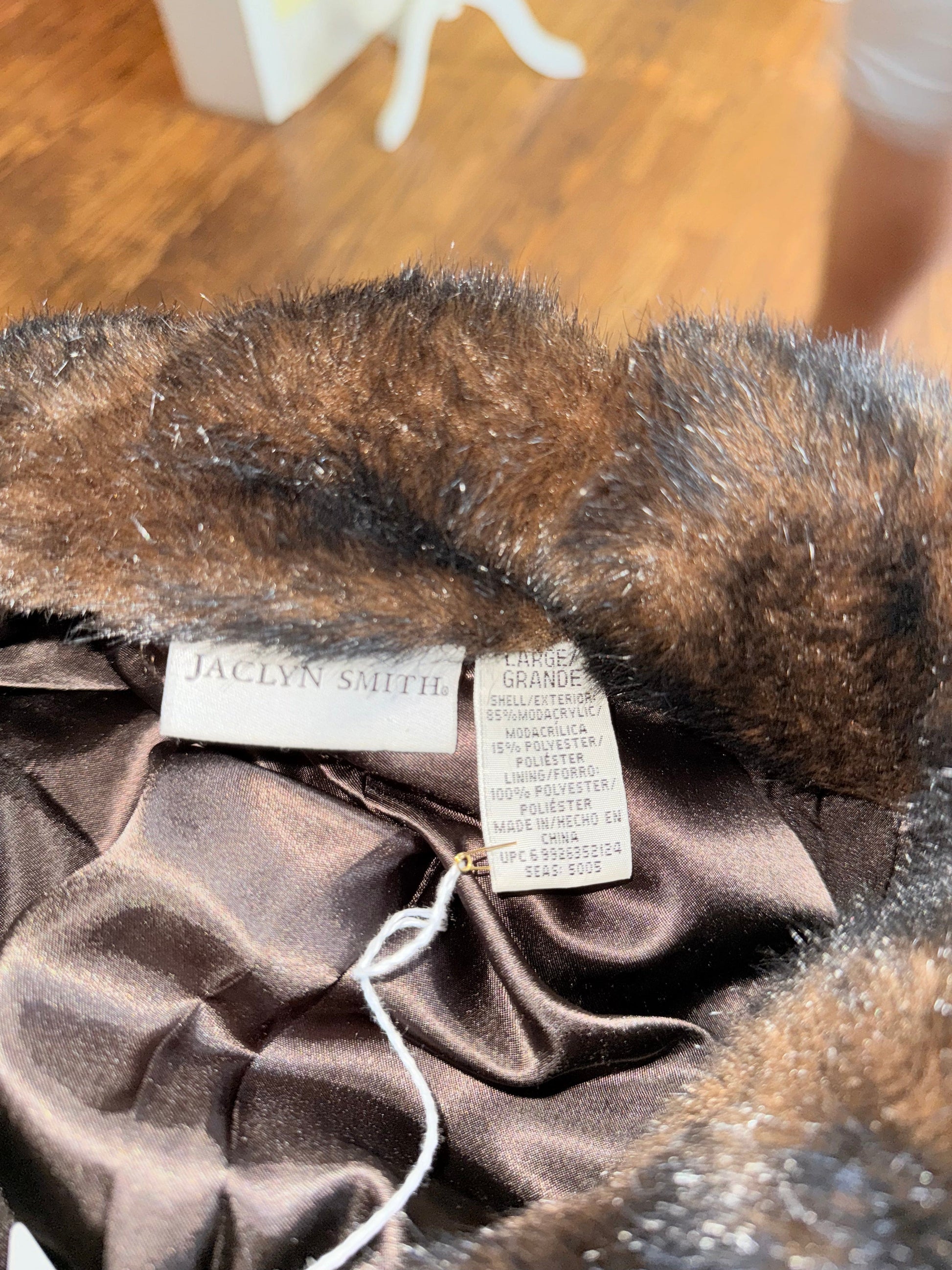 Jade Vintage  faux fur coat Vintage Brown faux fur coat Vintage Brown faux fur coat
