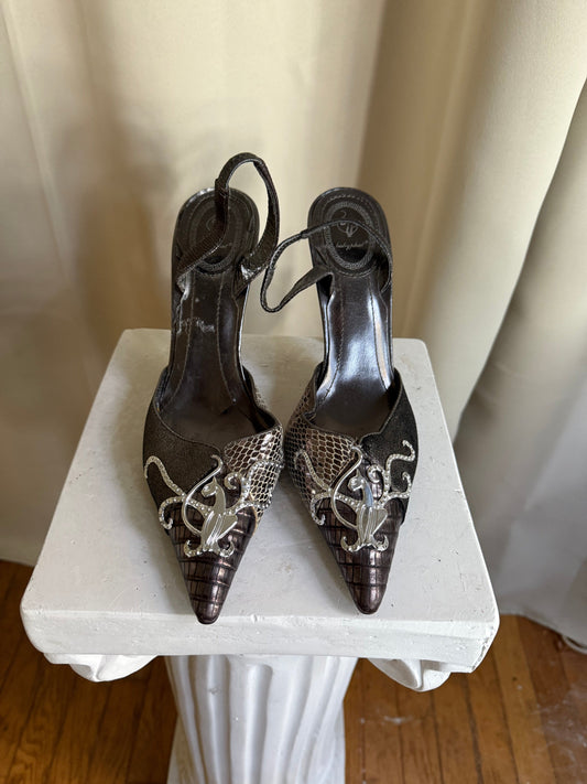 Jade Vintage  Y2k Silver Leather Baby Phat Pointed Toe Heels Y2k Silver Leather Baby Phat Pointed Toe Heels